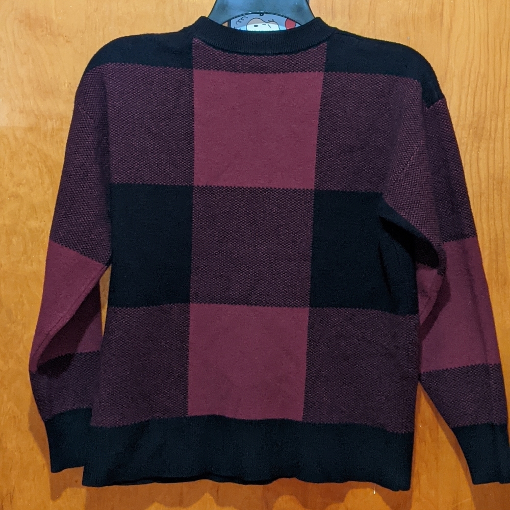 Tahari Red & Black Sweater Size M